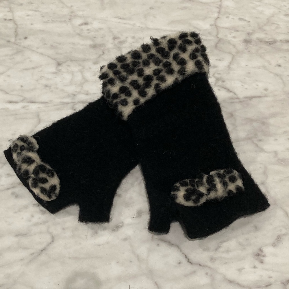 LAFENICE Florence Italy Black Wool Fingerless gloves bow detail Winter ladies